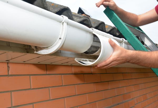 Gutter Seam Repair in Hayesville