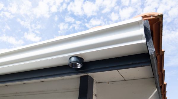 Seamless Gutters Installation in Hayesville
